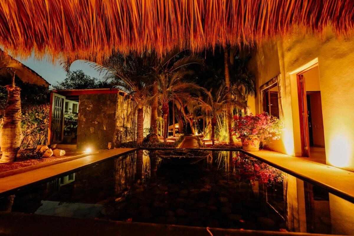 Dream Villa With Private Beach And Catering Zihuatanejo Eksteriør billede